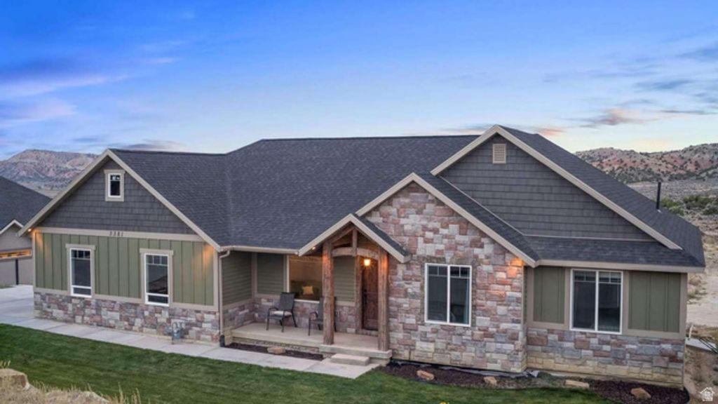 Image 8 of property listing at 3331 S 1500 W, Vernal, UT 84078