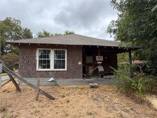 405 Charter Street, Whitesboro, TX 76273