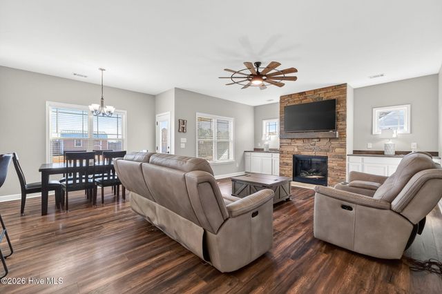 423 Planters Ridge Drive, Pikeville, NC 27863