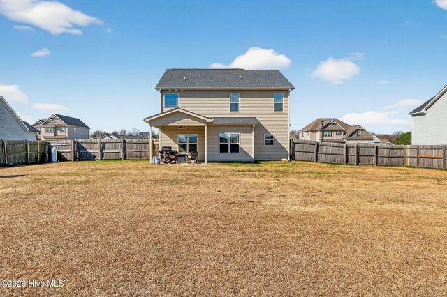 423 Planters Ridge Drive, Pikeville, NC 27863