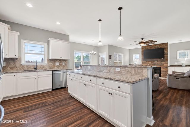 423 Planters Ridge Drive, Pikeville, NC 27863