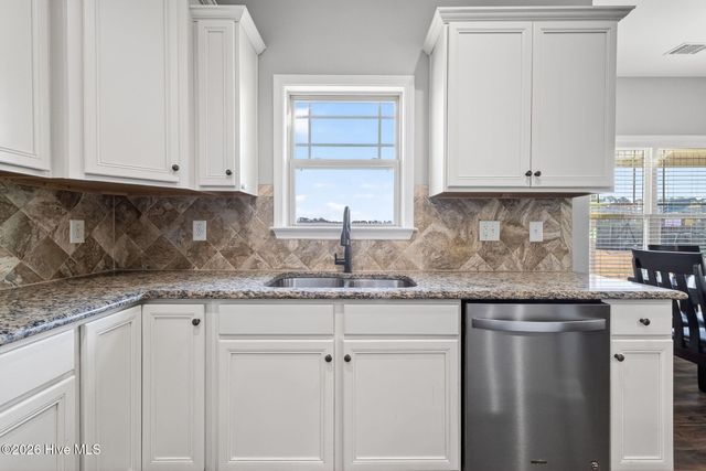 423 Planters Ridge Drive, Pikeville, NC 27863