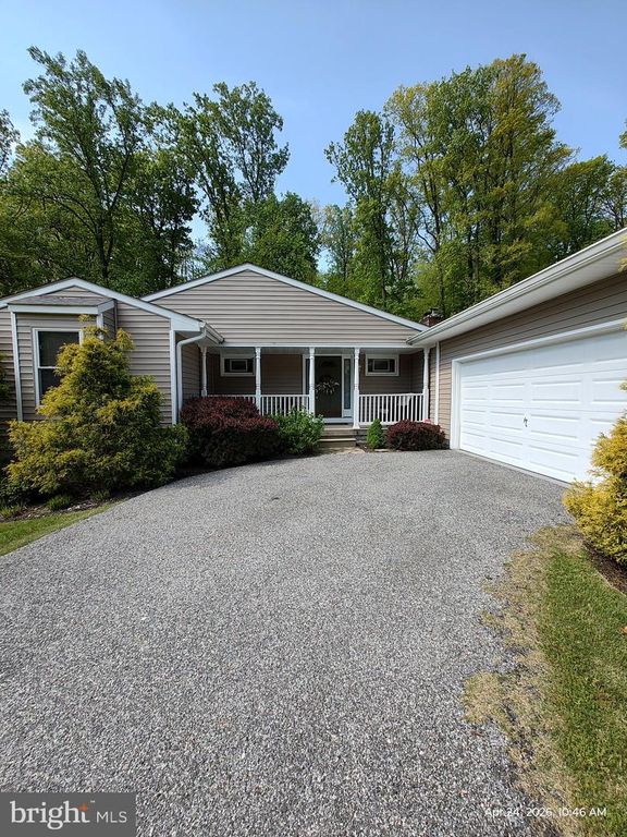 Image 2 of property listing at 2813 SUMMIT, Baltimore, MD 21234