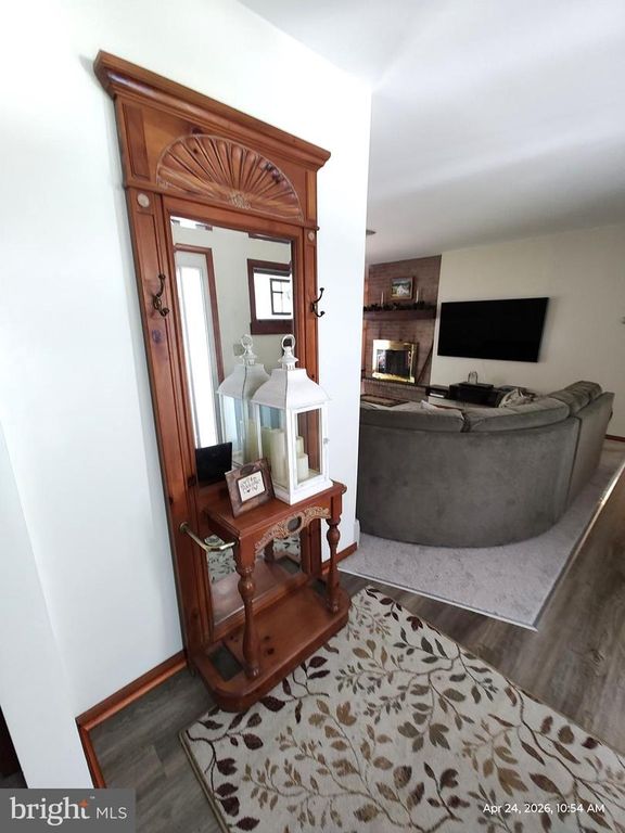 Image 6 of property listing at 2813 SUMMIT, Baltimore, MD 21234