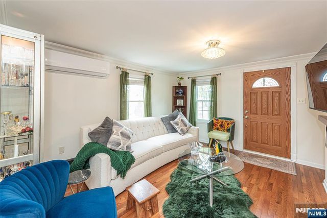 119 Sherwood Avenue, Mahwah, NJ 07430