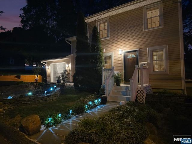 119 Sherwood Avenue, Mahwah, NJ 07430