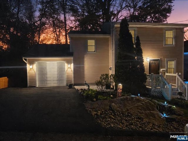 119 Sherwood Avenue, Mahwah, NJ 07430