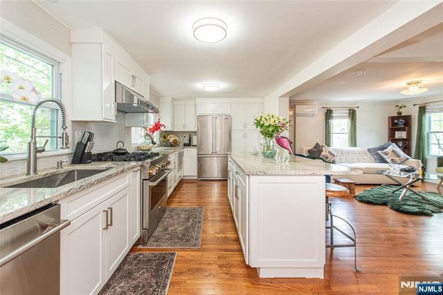 119 Sherwood Avenue, Mahwah, NJ 07430