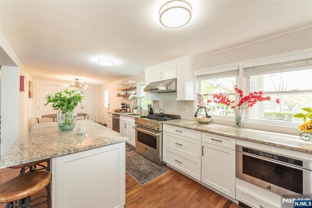 119 Sherwood Avenue, Mahwah, NJ 07430