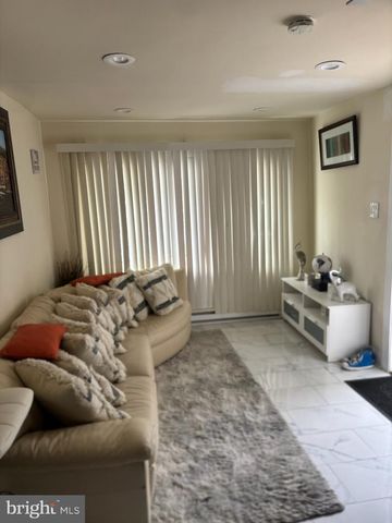 6414 CHELWYNDE AVE, Philadelphia, PA 19142