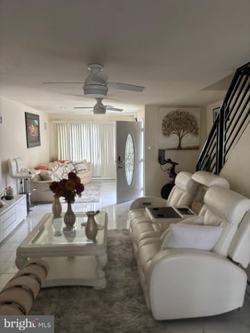 6414 CHELWYNDE AVE, Philadelphia, PA 19142