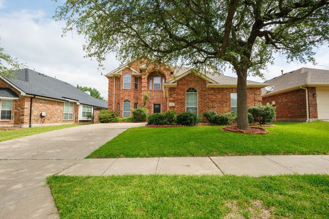 6107 Lakecrest Drive, Sachse, TX 75048