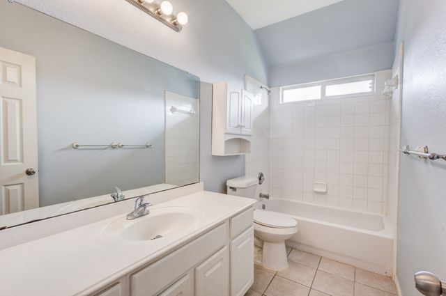 6107 Lakecrest Drive, Sachse, TX 75048