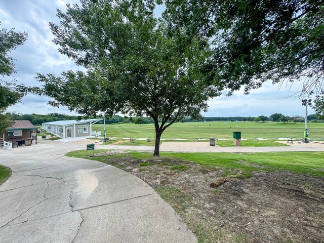 6107 Lakecrest Drive, Sachse, TX 75048