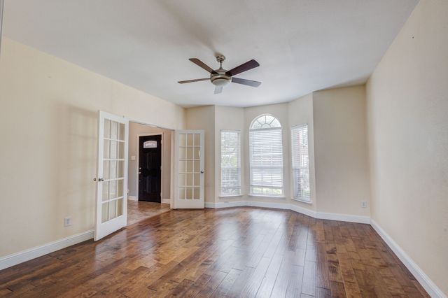 6107 Lakecrest Drive, Sachse, TX 75048
