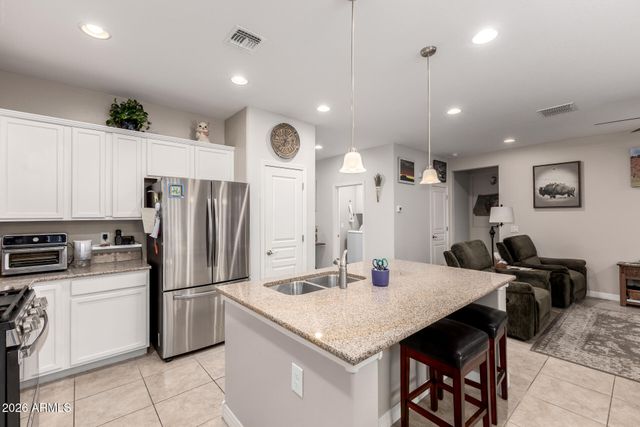 41615 W CALIENTE Drive, Maricopa, AZ 85138