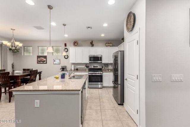 41615 W CALIENTE Drive, Maricopa, AZ 85138