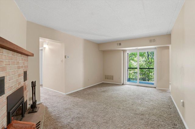 623 WASHINGTON PL, Chesterbrook, PA 19087