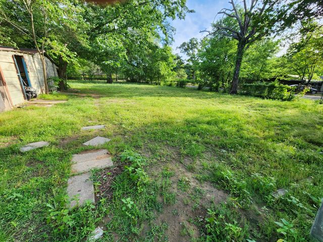 3395 Bonham Street, Paris, TX 75460