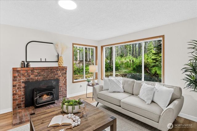 42723 SE 175th Place, North Bend, WA 98045