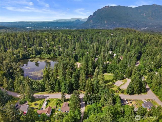 42723 SE 175th Place, North Bend, WA 98045