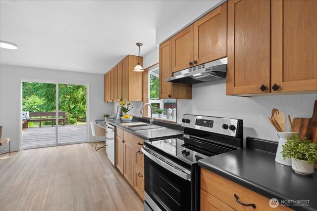 42723 SE 175th Place, North Bend, WA 98045