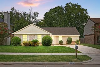 3015 Sleepy Hollow Drive, Sugar Land, TX 77479