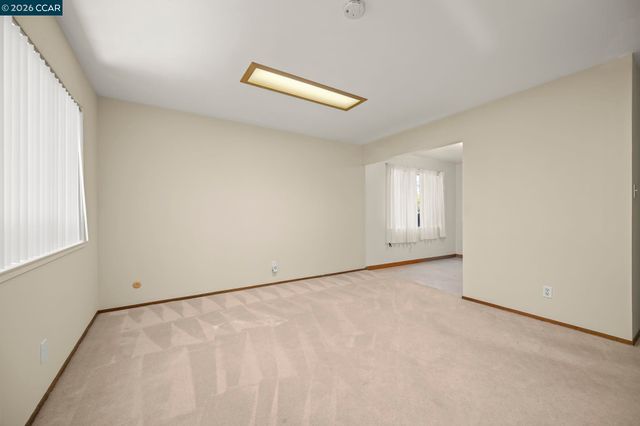 3037 College Ave, Berkeley, CA 94705
