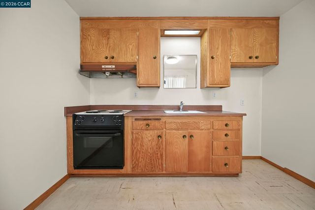 3037 College Ave, Berkeley, CA 94705