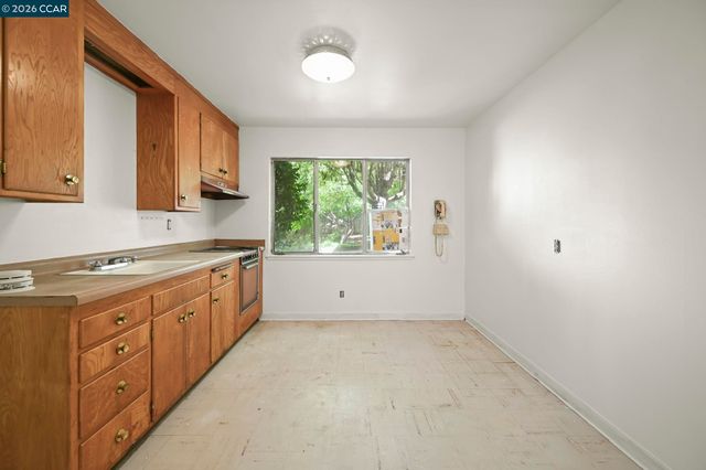 3037 College Ave, Berkeley, CA 94705