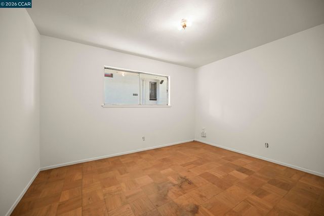 3037 College Ave, Berkeley, CA 94705