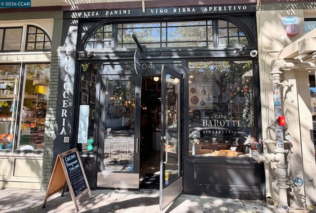 3037 College Ave, Berkeley, CA 94705