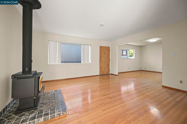 3037 College Ave, Berkeley, CA 94705