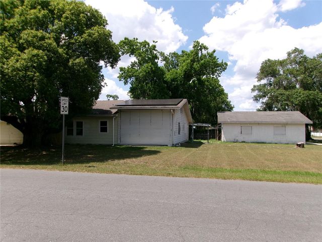 5714 19TH STREET, Zephyrhills, FL 33542