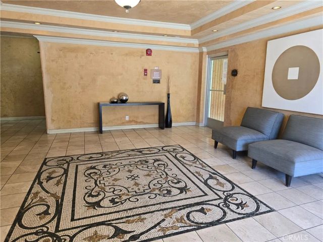 1154 S Barrington 312, Los Angeles, CA 90049