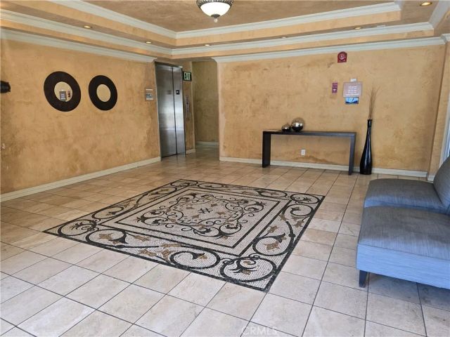 1154 S Barrington 312, Los Angeles, CA 90049