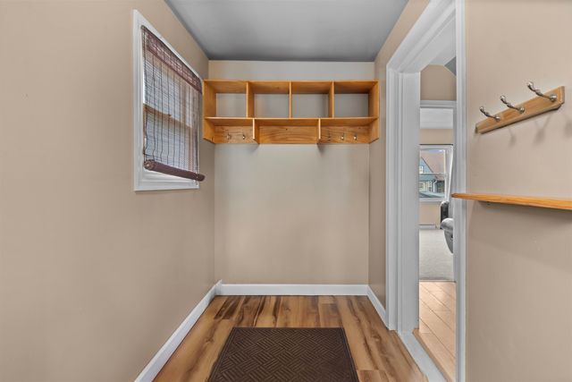 423 9th AVE SW, Minot, ND 58701