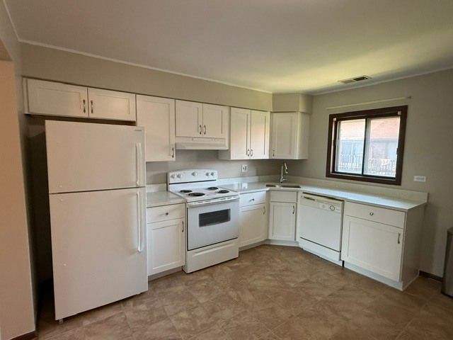 6408 Nature Drive 3W, Oak Forest, IL 60452