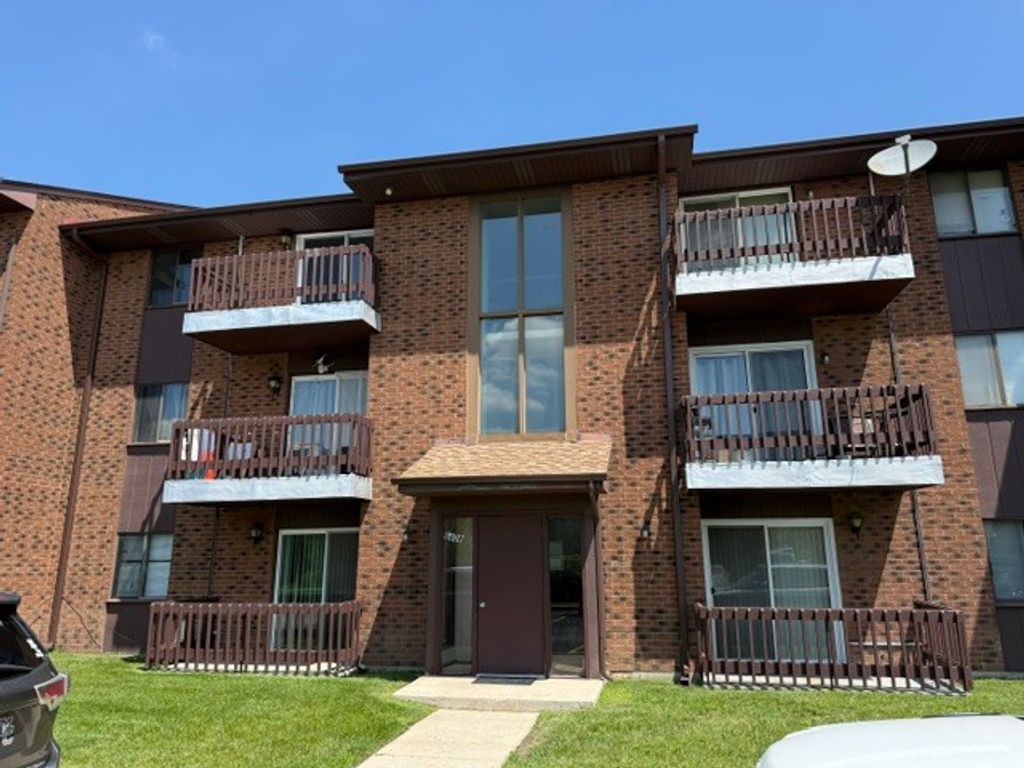 6408 Nature Drive 3W, Oak Forest, IL 60452