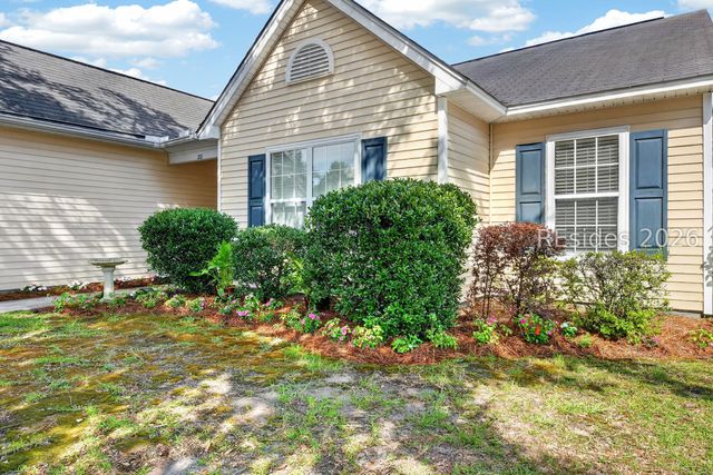 20 Pine Ridge Dr, Bluffton, SC 29910