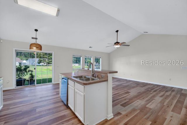 20 Pine Ridge Dr, Bluffton, SC 29910