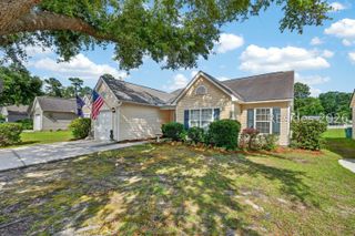 20 Pine Ridge Dr, Bluffton, SC 29910