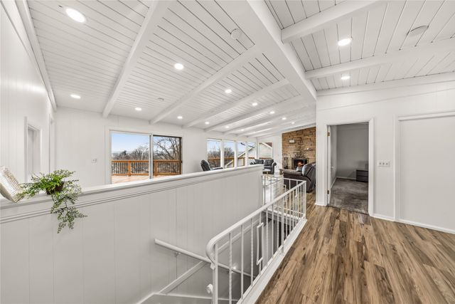 2555 Hull Avenue, Des Moines, IA 50317