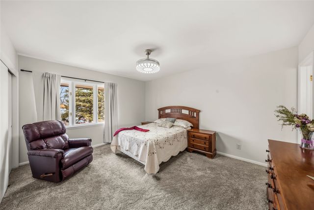 2555 Hull Avenue, Des Moines, IA 50317