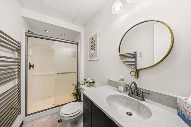 2555 Hull Avenue, Des Moines, IA 50317