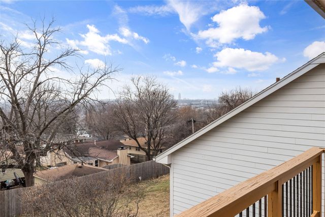 2555 Hull Avenue, Des Moines, IA 50317