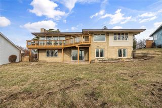 2555 Hull Avenue, Des Moines, IA 50317