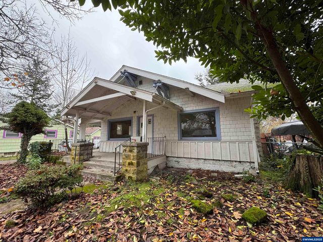 260 20th St SE, Salem, OR 97301