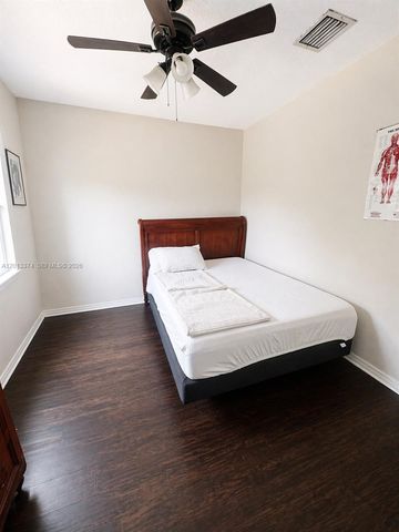 993 NE 3rd Ave, Homestead, FL 33030