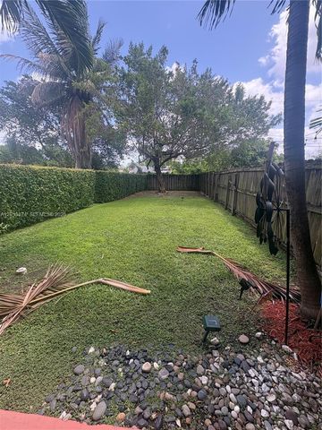 993 NE 3rd Ave, Homestead, FL 33030